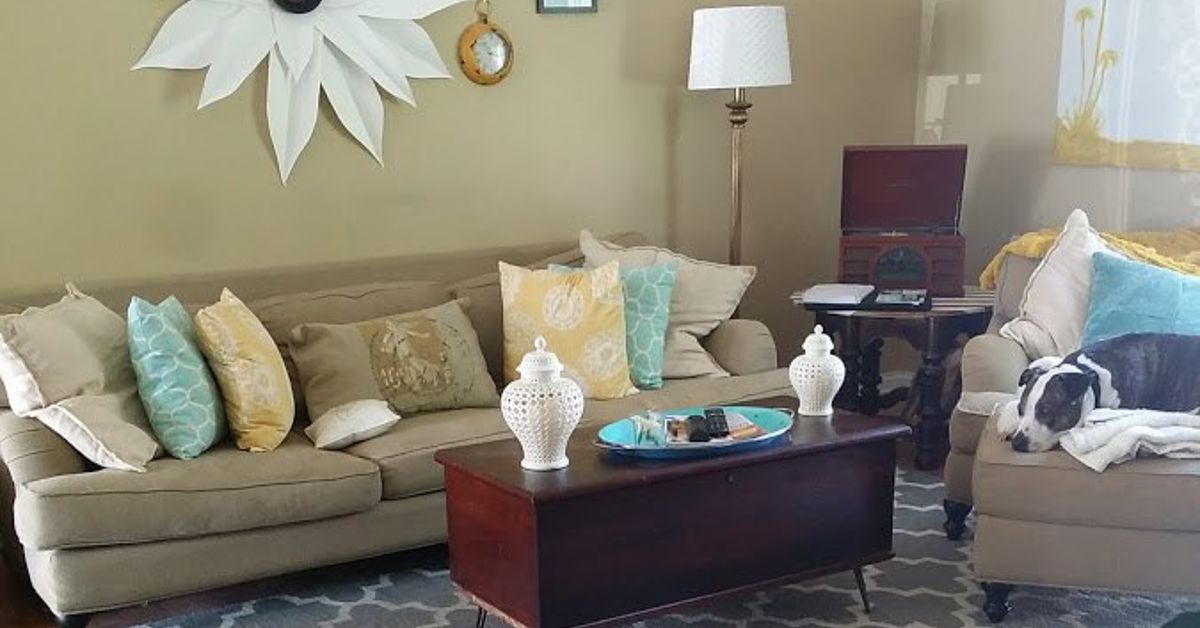 DIY Pallet Wood Fireplace