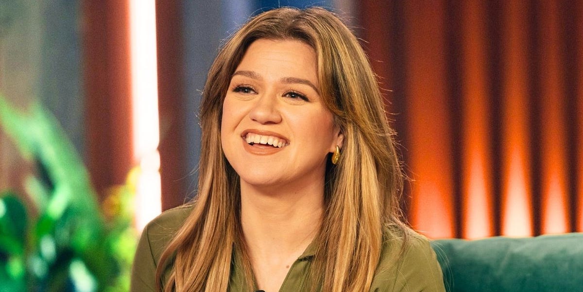 Kelly Clarkson’s Favorite Makeup Product Is on Sale Right Now