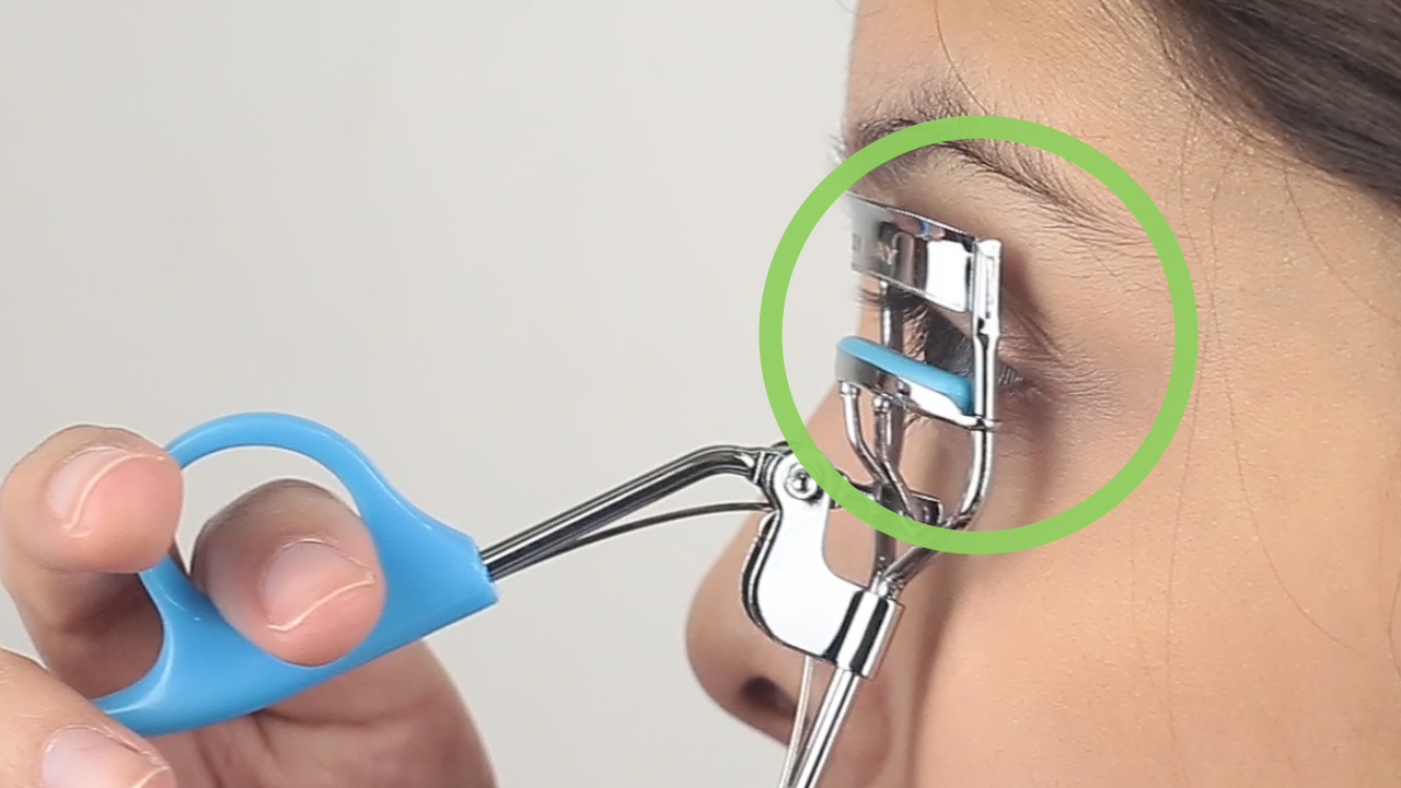 4 Ways to Curl Your Eyelashes