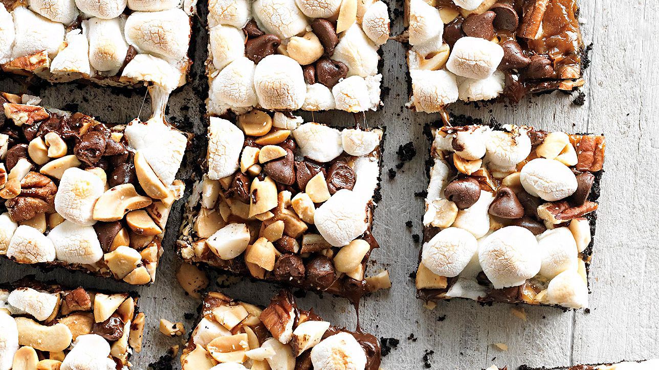 Chocolaty Caramel-Nut S’more Bars Recipe